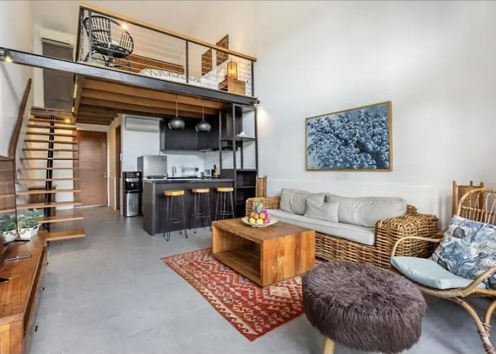 Sasya Loft - Cozy & Modern In With Pool And Kitchen アパート *