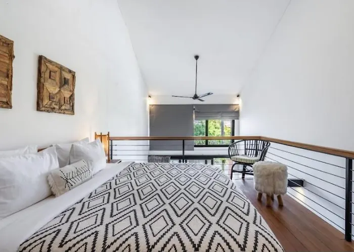 Sasya Loft - Cozy & Modern In With Pool And Kitchen アパート